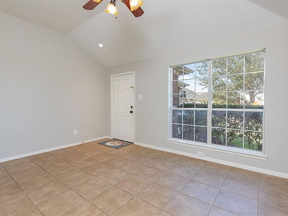 5th image of 1422 Baychester Ln