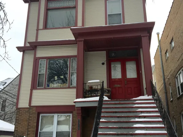 1315 W School St #3, Chicago, IL 60657