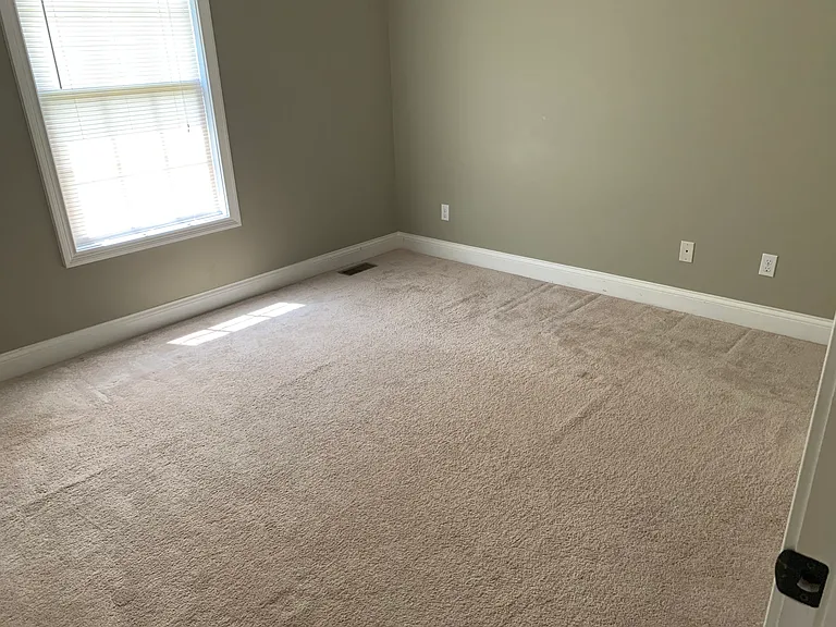 208 S Howard St — Photo 7