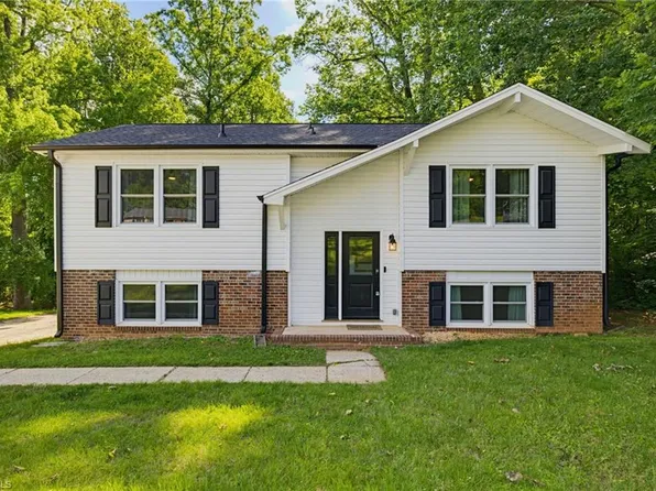 821 Prince Edward Rd, Kernersville, NC 27284