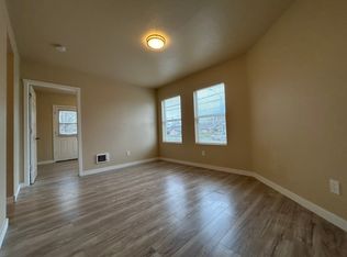 1593 Beech St APT 104, Longview, WA 98632