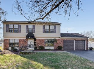 13 Plymouth Ln, Manalapan, NJ