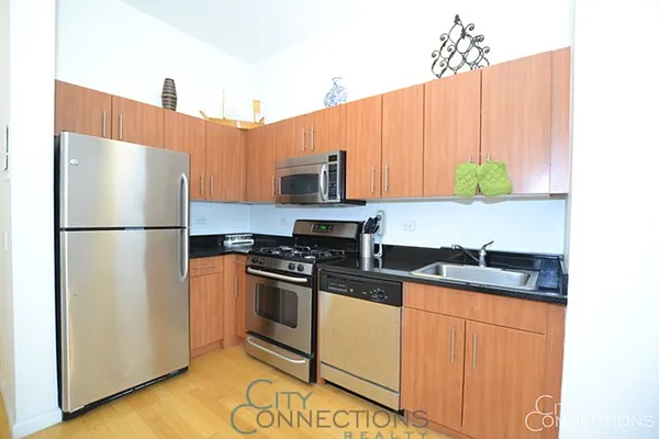 Rented by City Connections Realty | media 23