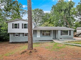 1806 Glenwick Dr, Fayetteville, NC 28304