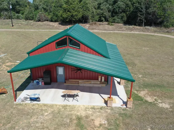 1 Davis Acres Rd, Cartwright, OK 74731