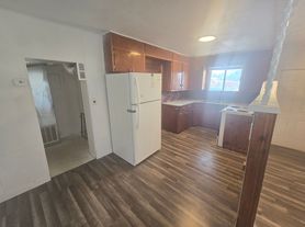 400 Santa Fe Dr