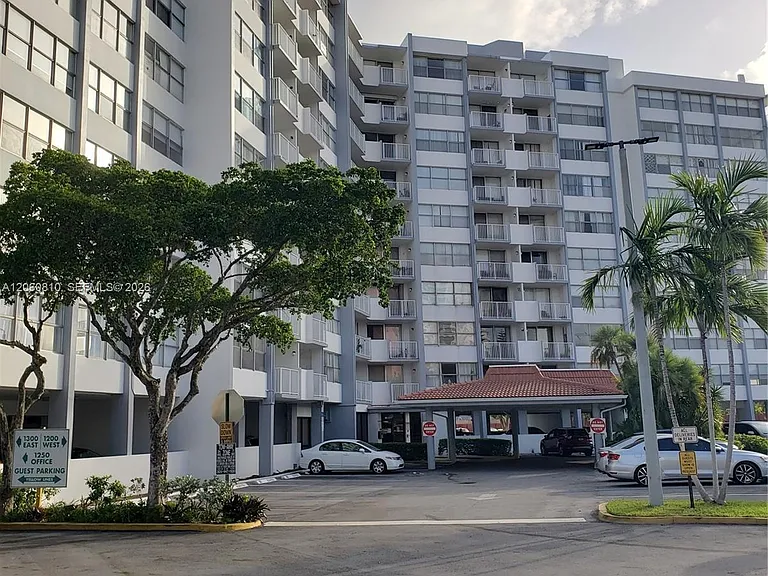 1200 NE Miami Gardens Dr #1013W — Photo 21