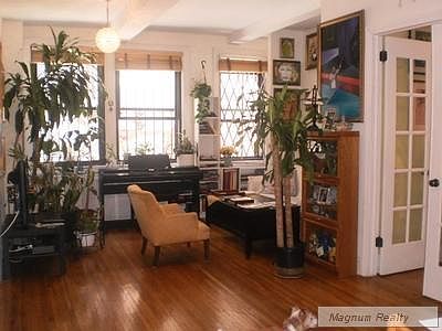 1st image of 457 W 57th St #109