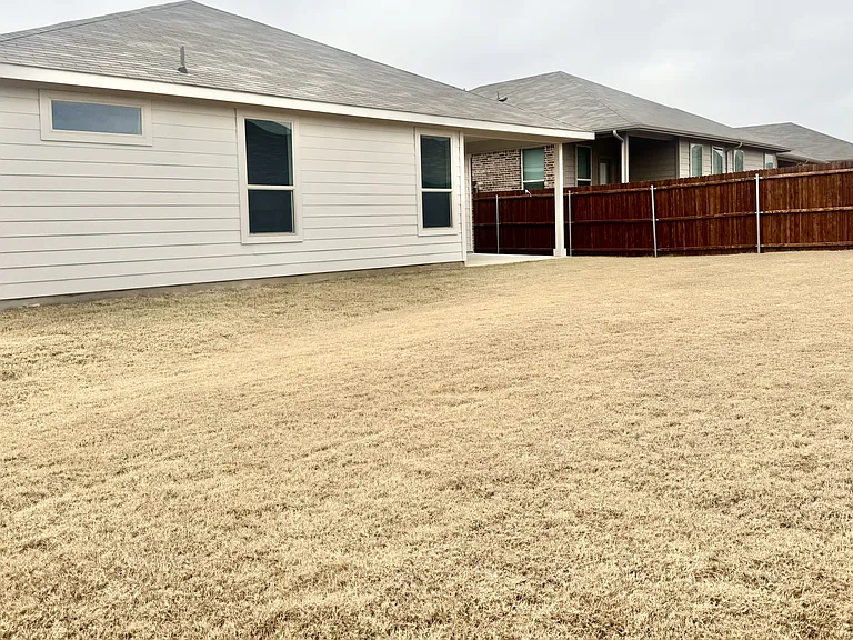 160 Daffodil Ln — Photo 13