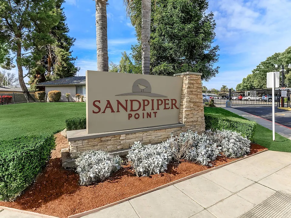 Sandpiper Point Apartments