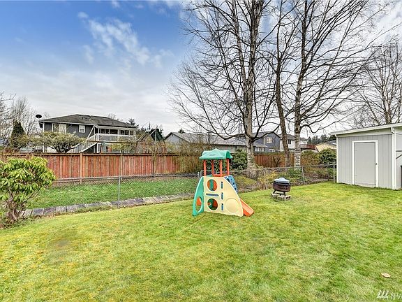 3rd image of 5416 105th St NE
