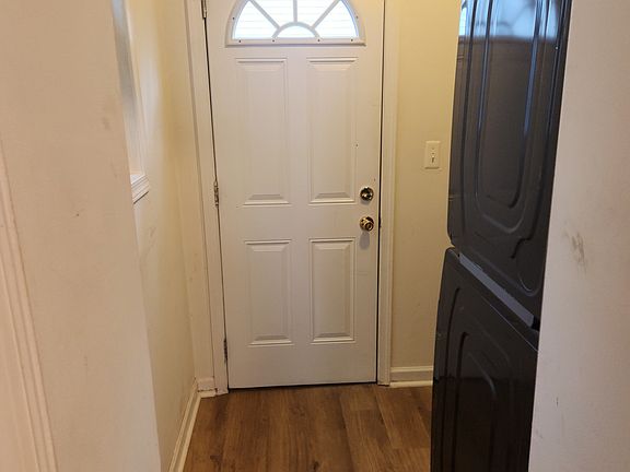 5th image of 1316 N Hollywood St