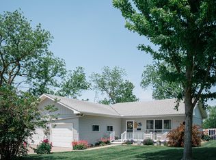 204 E Mill St, Avoca, IA 51521