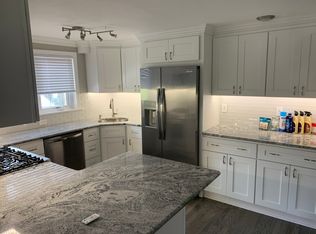 64-52 213th St FLOOR 2, Oakland Gardens, NY 11364