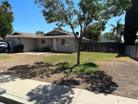 4th image of 1063 S Anacapa Ave