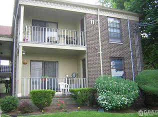 323 Gills Ln #11G, Iselin, NJ 08830