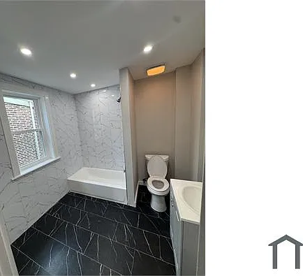 2811 Winton St — Photo 1