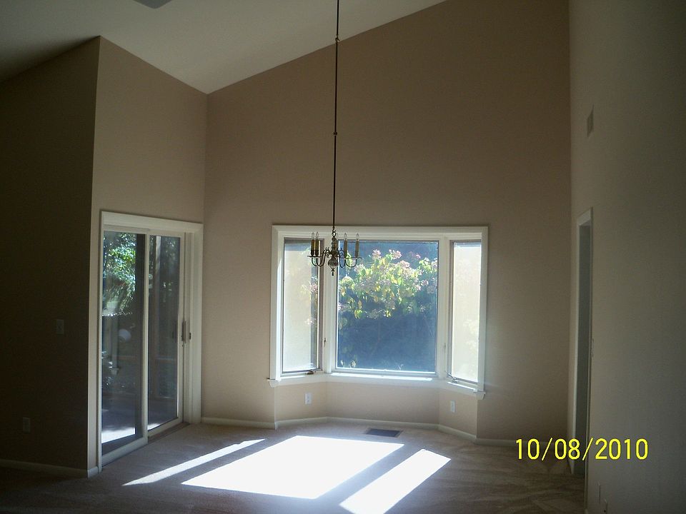 2nd image of 1724 N Shore Dr