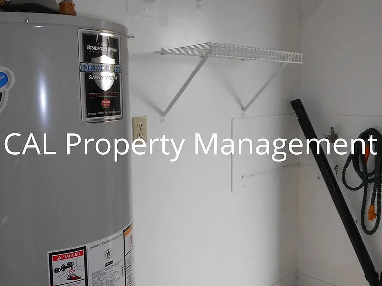 218 Rochex Ave #A — Photo 8