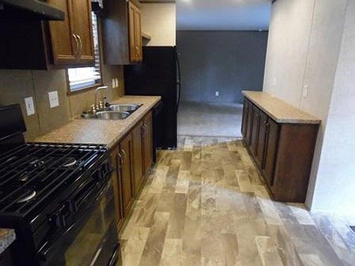 2nd image of 419 Peter J St