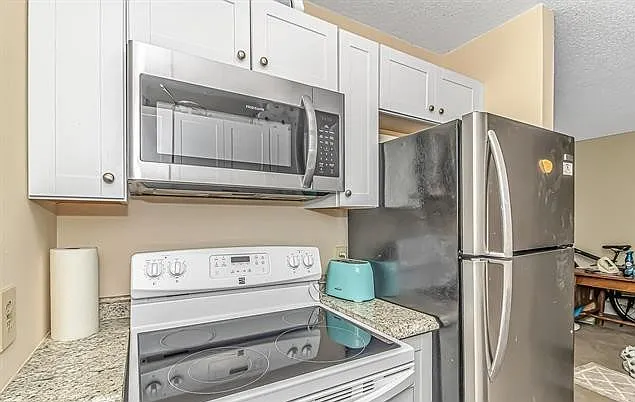 6840 Blue Heron Blvd #205 — Photo 3
