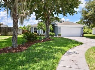 2004 Shelbourne Ct, Zephyrhills, FL 33543