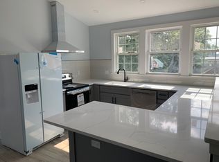 518 Park St #3, Dorchester Center, MA 02124