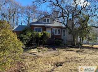 77 Union Ave, Edison, NJ 08820