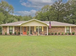 1900 Ginnett Rd, White Hall, AR 71602