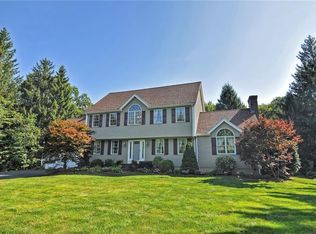 3 Francis Farm Rd, Rehoboth, MA 02769