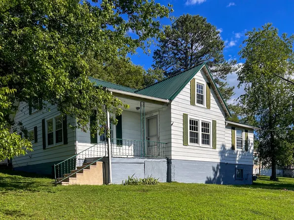 1264 E College St, Pulaski, TN 38478