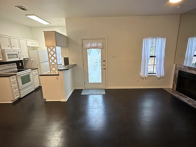 4209 Marathon Blvd #101 — Photo 2