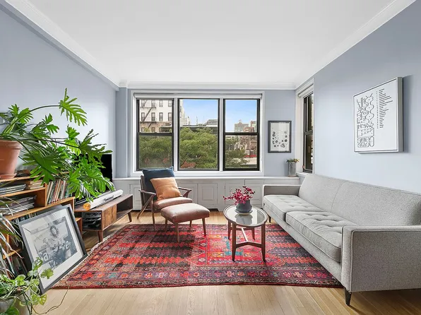 211 E 18th St APT 5N, Manhattan, NY 10003