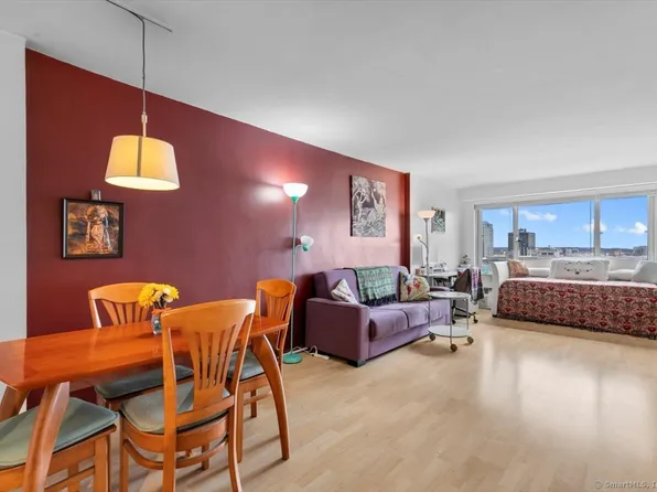 100 York Street #14J, New Haven, CT 06511