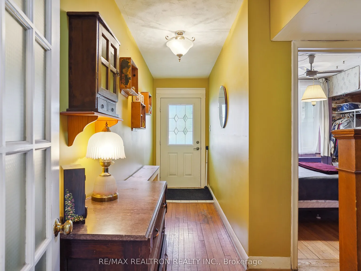 6 bed, $5,000 — Photo 3