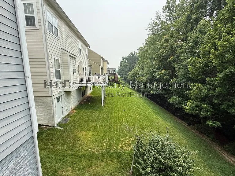 1404 Graham Dr — Photo 99
