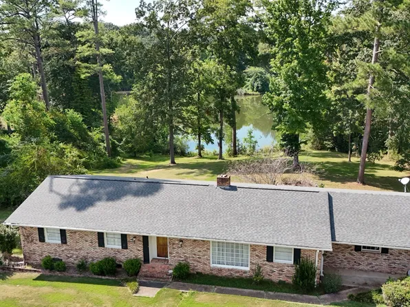301 Church St, Linden, AL 36748