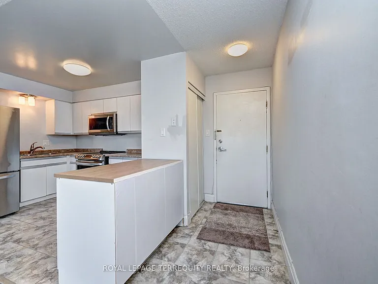 276 Eiwo Ct #307 — Photo 5