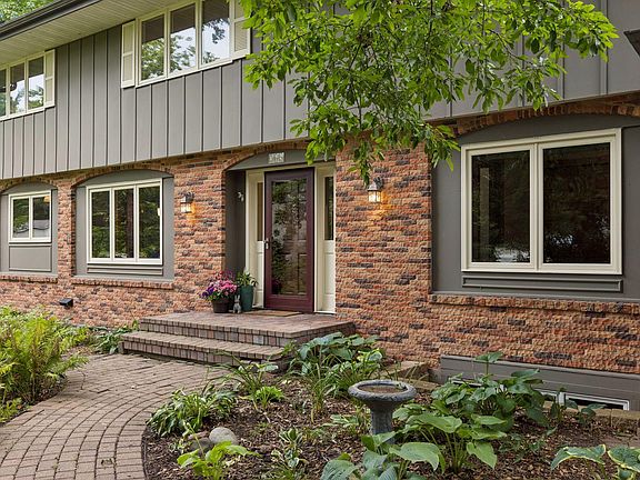 4th image of 265 Oakwood Rd