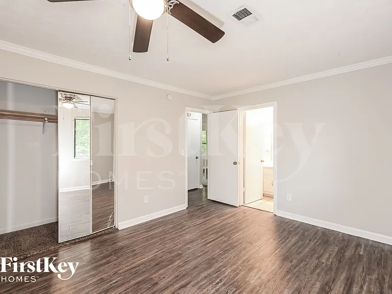 652 Sunfield Dr NW — Photo 8