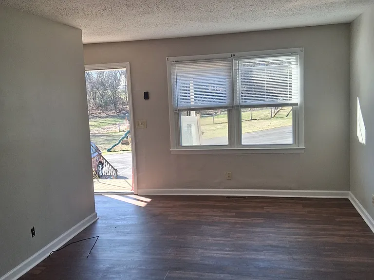 2321 Idle Hour Rd #6 — Photo 5