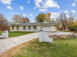 3413 Guadalajara Rd SW, Cedar Rapids, IA 52404