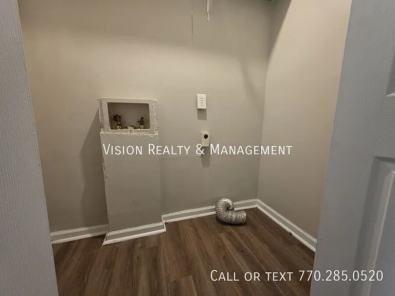 101 Bowen Dr — Photo 17