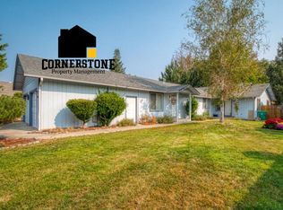 1365 Sun Glo Dr, Grants Pass, OR