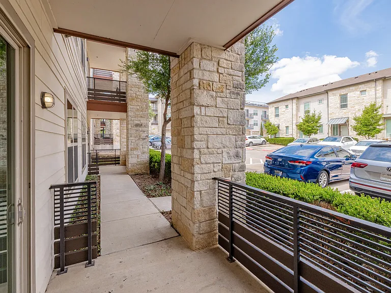 The District At Cypress Waters - Parson's Green — Photo 576