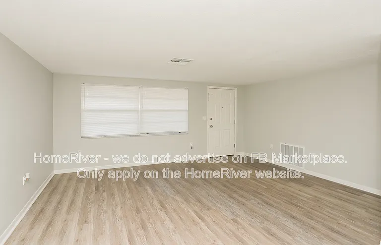 7832 Eugene Dr — Photo 2