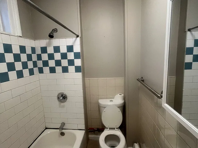 401 Marshall St #1R — Photo 9