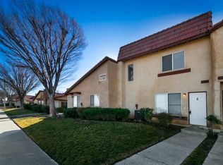 38000 17th St E APT 8, Palmdale, CA 93550