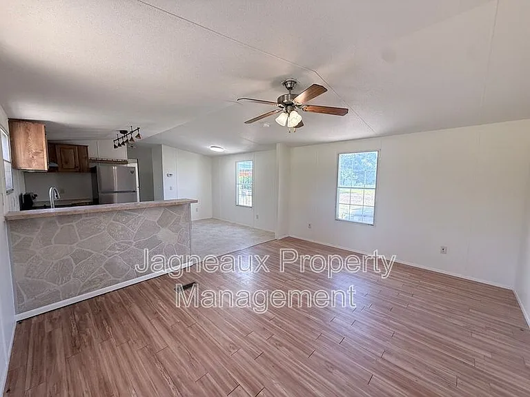 840 Sim Portie Rd — Photo 4