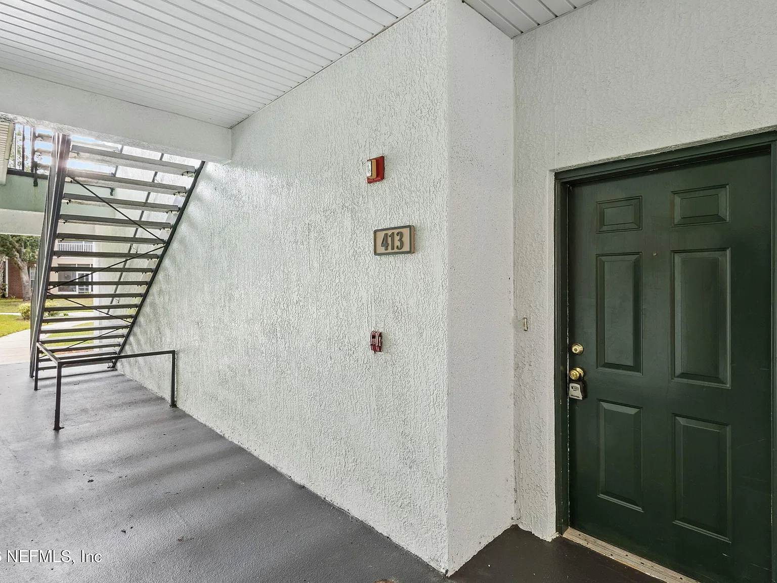 3 bed, 2.0 bath, 1521 sqft, $1,600 — Photo 2
